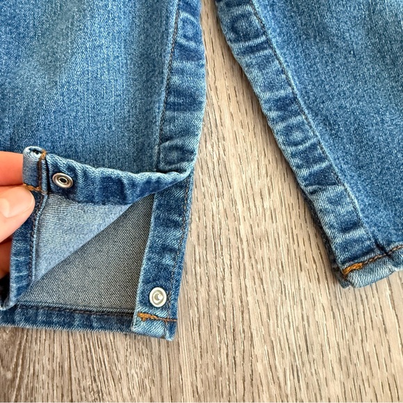 OshKosh B'gosh kids Blue Denim Overalls size 12M - Picture 4 of 9